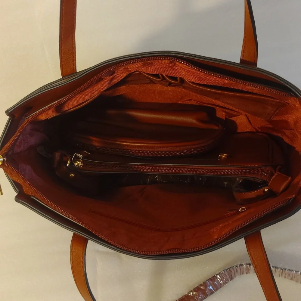 NEWHEY Wine and Beige Totes with Gold Hardware - Picture 6 of 8